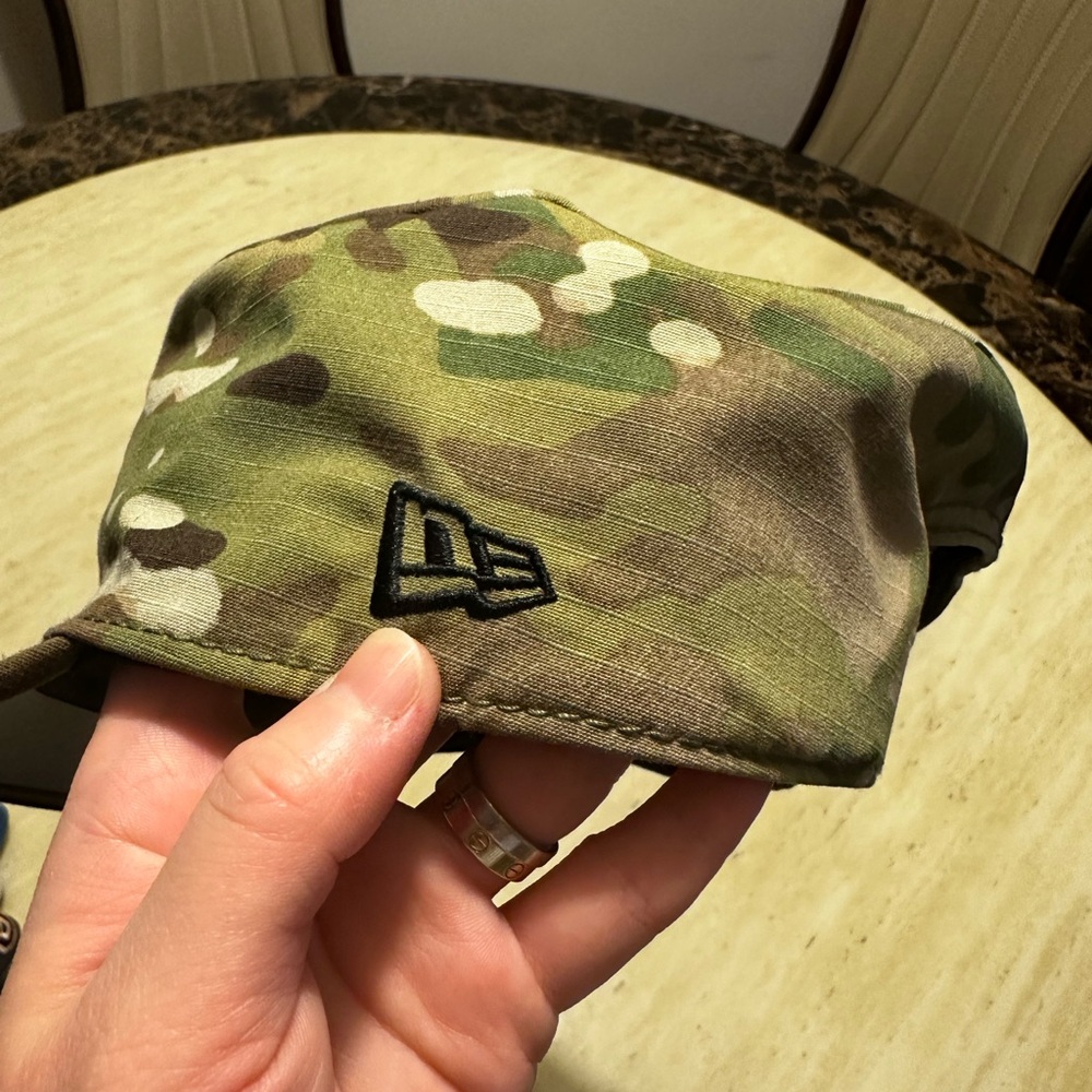 Stylish Men's Cap Collection Bundle - Picture 7 of 11